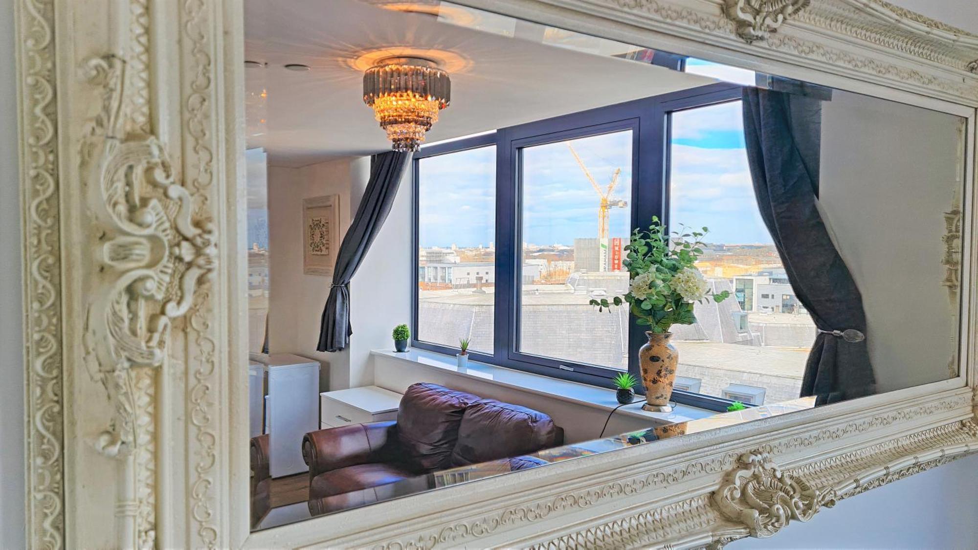 Sidemerseylivings - Central, Bright, And Convenient 2-Bedroom Apartment With Parking Λίβερπουλ Εξωτερικό φωτογραφία